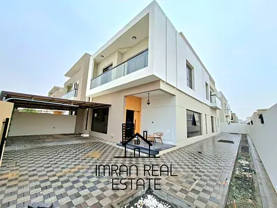 Luxury 5BR Villa Modern and corner villa,ready to move