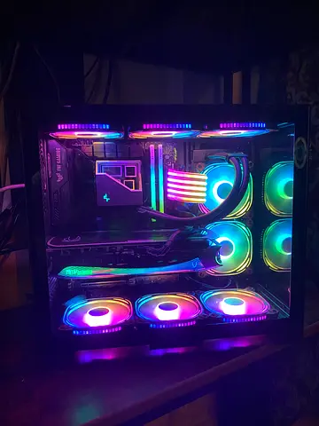 Pc gaming 4070ti with Two screens
