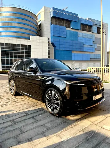 2024 Range Rover Sport P400 HSE Dynamic, GCC spec, Land Rover Warranty+Full Service History