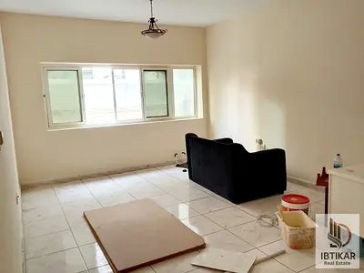Lavish Master Bedroom With Wardrobes And Huge Hall Free Parking In Just 35k Yearly