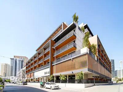 Exquisite | 1 BR + Study | Prime Location