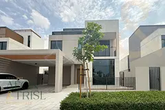 Brand New Unit | On the Park | Ready to Move