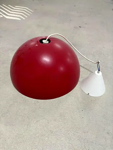 Red pendant lights (2 lights)