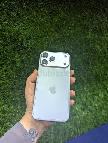 Brand New iPhone 17 pro max (master copy )in Silver with excellent condition