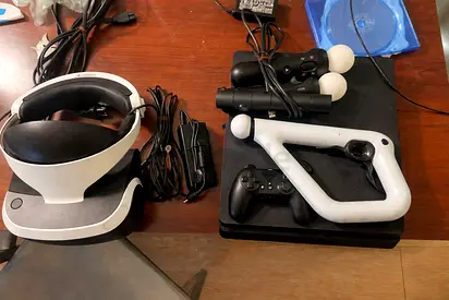 PS4 2tb Slim Jailbroken with VR Headset and VR Gun