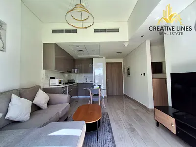 Fully Furnished Stunning Unit, Prime Location, Chiller Free, Ready to Move