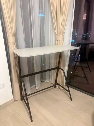 Adjustable desk - perfect condition