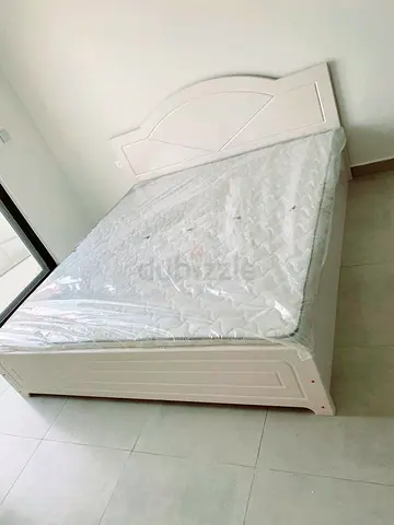 Brand New Queen Size Wood Bed With Medicle Mattress