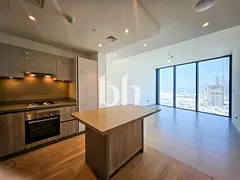 High Floor | Downtown Skyline View | 4 Cheques