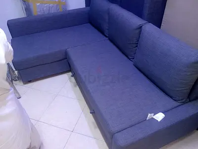 Comfortable L-Shaped Sofa in Grey Fabric