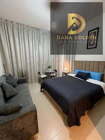 استوديو "مطبخ مجهز بالكامل مع خزائن" حمام واحد " شرفة مطلة على البحر "4499 مع النت و الجيم و المسبح و الباركنج