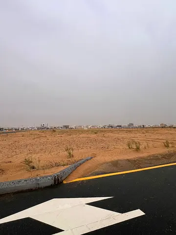 فرصه استثماريه مميزه ارض سكنيه بمنطقة مزيرعه B