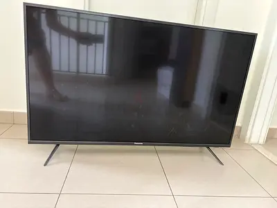 Im selling my flat-panel LED TV, in working condition NO REMOTE