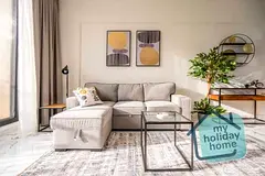 Contemporary 1BR | Steps to Marina