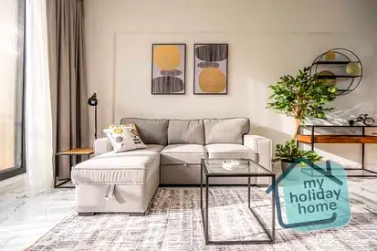 Contemporary 1BR | Steps to Marina