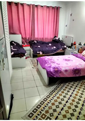Bed space for ladies at sheikh Zayed road