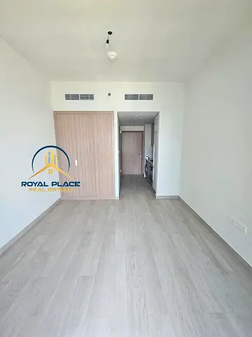 Modern Studio Apartment in Azizi Riviera