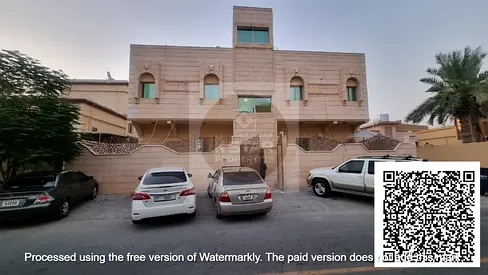 مبنى للبيع في عجمان - الروضة 3 | فرصة استثمارية مميزة