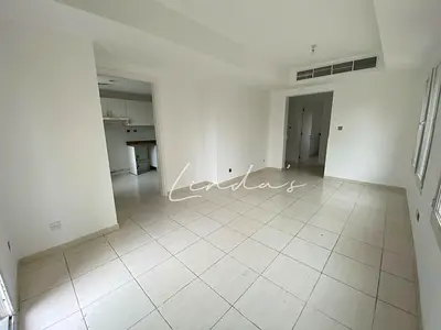 Vacant | Big Plot | Semi Renovated | Type 4E