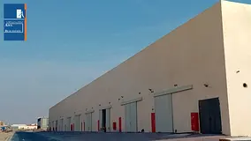 Warehouse in Prime Business Locality, Spacious with High Ceiling