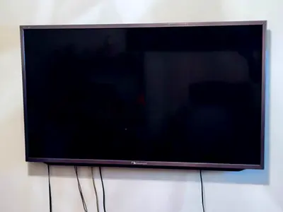 50 Nakamichi 3D LED TV - LE50KHZ3D-III for urgent sale - Great condition, hardly used