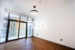 LARGE LAYOUT | LUXURY LIVING | PRIME LOCATION