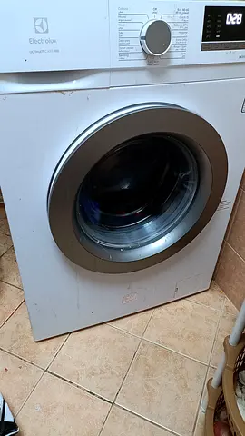 Selling my Electrolux front‑load washing machine — working, used