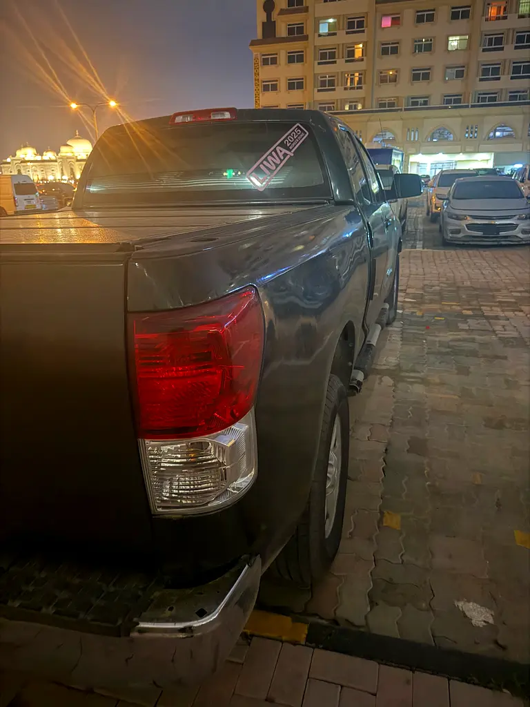 Toyota Tundra 2008 — photo 1 of 7