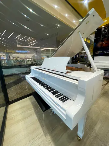 Grand Piano- Ritmuller Brand new