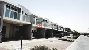 3BHK CORNER TOWNHOUSE READYTO MOVE NEAR WATER TOWN