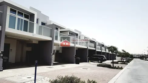 3BHK CORNER TOWNHOUSE READYTO MOVE NEAR WATER TOWN