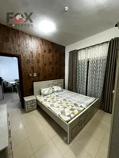Luxury furnished 1-bedroom apartment for annual rent, free parking, clean and tidy, balcony with nic