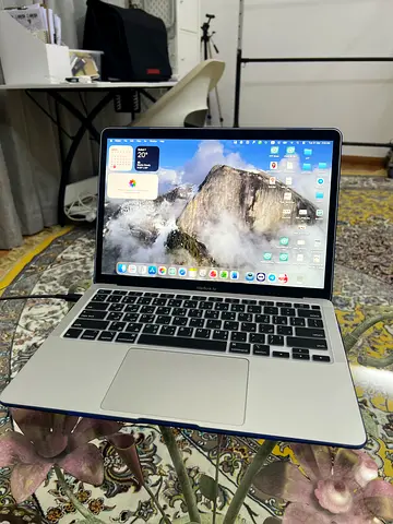 MacBook Air 2020 M1 same new
