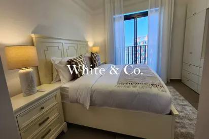 Modern Finish | 2 Bed | Fully Furnished