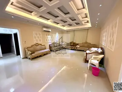 فيلا مميزة للإيجار في منطقة الروضه 3   فرصة سكن راقية لا تعوض  إذا كنت تبحث عن السكن المثالي الذي يجمع بين المساحة الواسعة، الخصوصية،