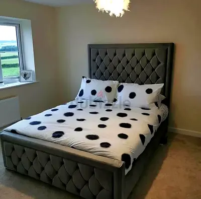 Brand New Luxury Queen Size Fully Customisable Bedframe,Hydraulic
Storage Can be Installed
