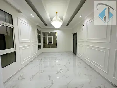 A very special price for a 5-bedroom villa for sale, including electricity, water, and air conditioning. Freehold ownership, no annual service fees, a