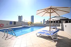 Furnished Studio | Balcony | Pool &amp; Gym Access | Lincoln Park Sheffield Arjan