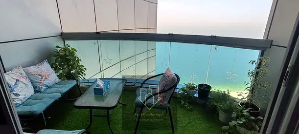 للبيع غرفتين وصاله 3 حمام في ابراج الكورنيش تاور مع  غرفة خادمة إطلالة بحرية المساحة: 2125 قدم مربع السعر: 960,000