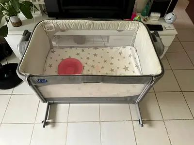 Chicco Next2Me Magic Evo Co-sleeping Crib - Dark Grey