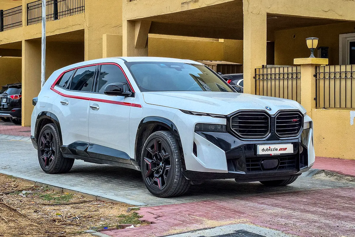 BMW XM 2025 — photo 1 of 16