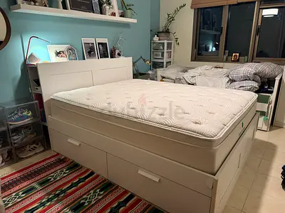 Luxury Matress The Matress Store like new