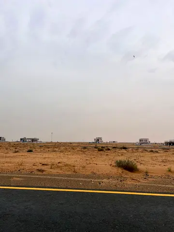 فرصه استثماريه مميزه ارض سكنيه في منطقة مزيرعه 2