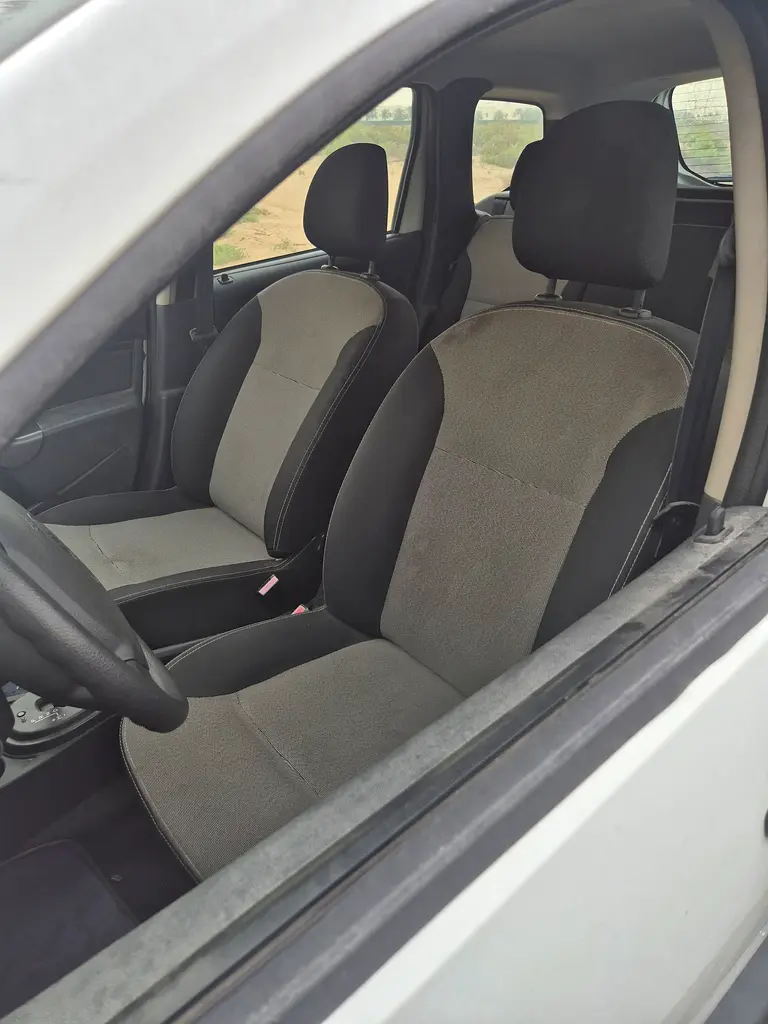 Renault Duster 2015 — photo 1 of 14