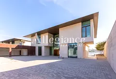 Bulgari Mansion | Prime Waterfront | Skyline Views