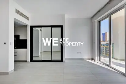 12 CHEQUE OPTION | HIGH FLOOR | AVAILABLE 28 APRIL