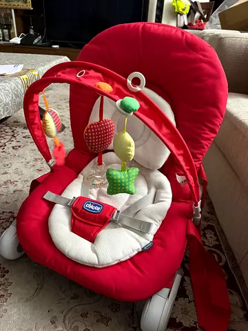 Brain new Baby seat adjustable with toy