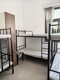 Bed space near DIP Metro