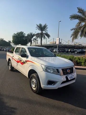 Nissan Navarra pickup double cabin 4x2