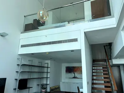 Huge refurbished furnished 2 bed duplex opp mertro